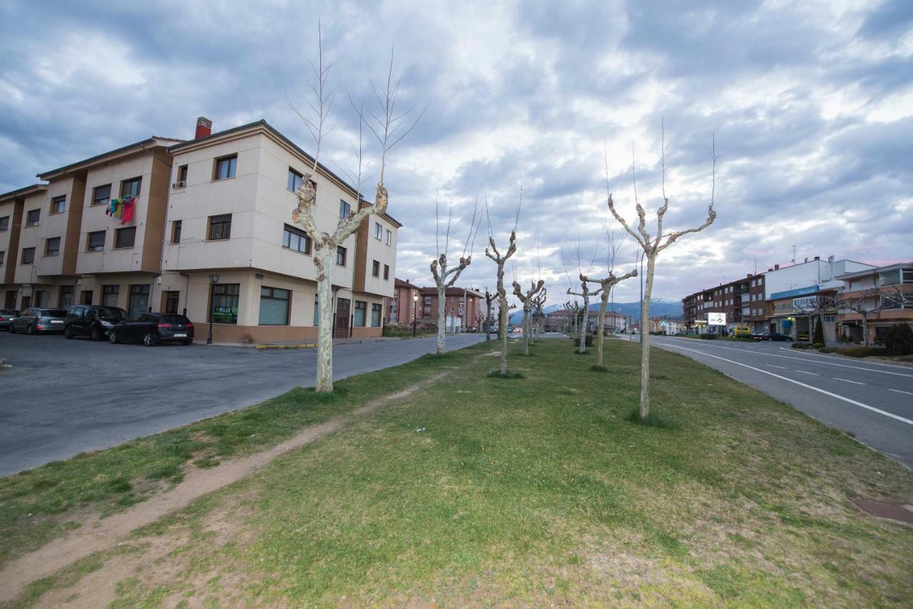 Vut Los Recuerdos De Sandra Apartment El Barco de Ávila Exterior foto